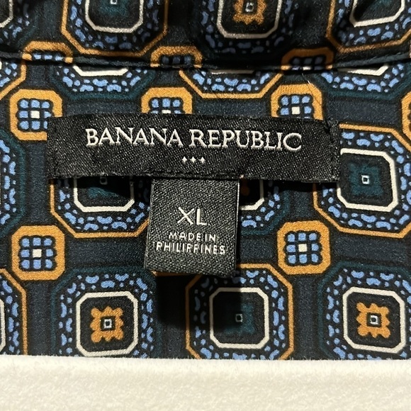 Banana Republic Black and Gray Patterned Maxi Dress - Picture 5 of 10